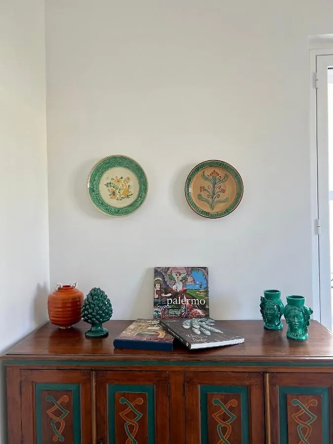 Case Orlando_A City Center Sicilian Treat Palermo Apartment